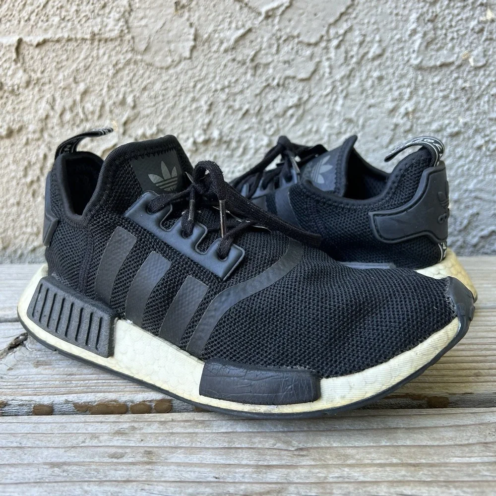 Adidas Shoes Men Size 6 NMD_R1 Core Black /Cloud White